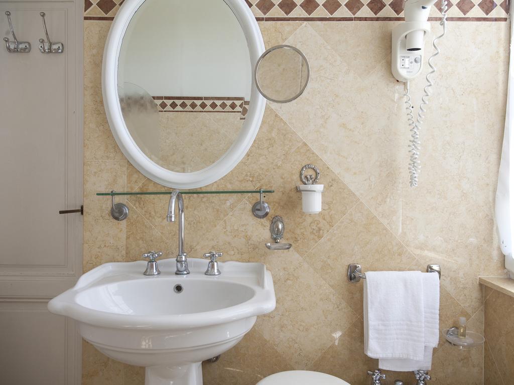 2 Camere Matrimoniali Comunicanti (2 Adulti + 2 Bambini)